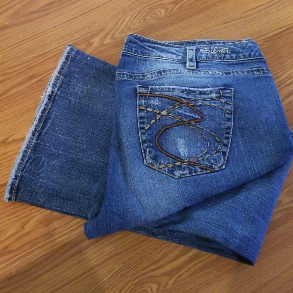 Silver Jeans 18x33